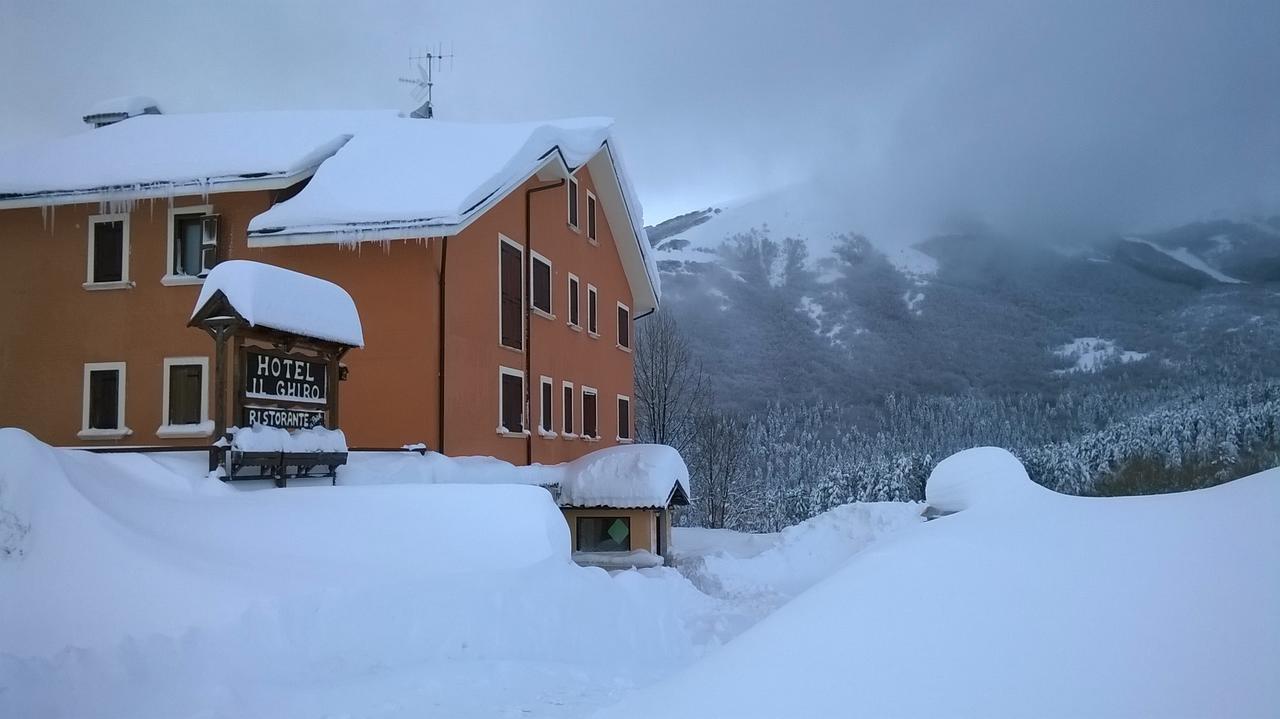 Hotel Il Ghiro Овиндоли Екстериор снимка